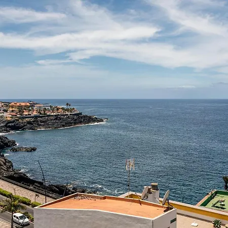 Playa La Arena Puerto de Santiago (Tenerife)