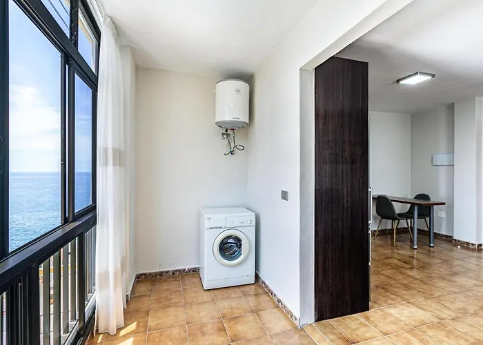 Playa La Arena Puerto de Santiago (Tenerife)